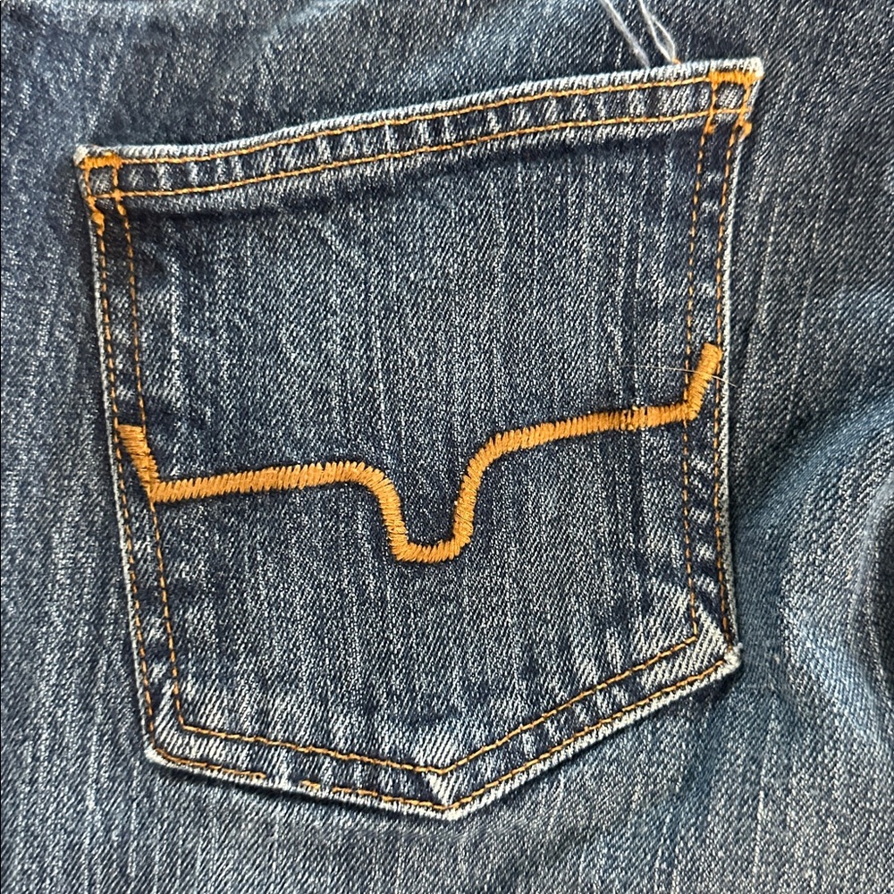 Kimes Jennifer High Rise Trouser Jeans
Size 8/34